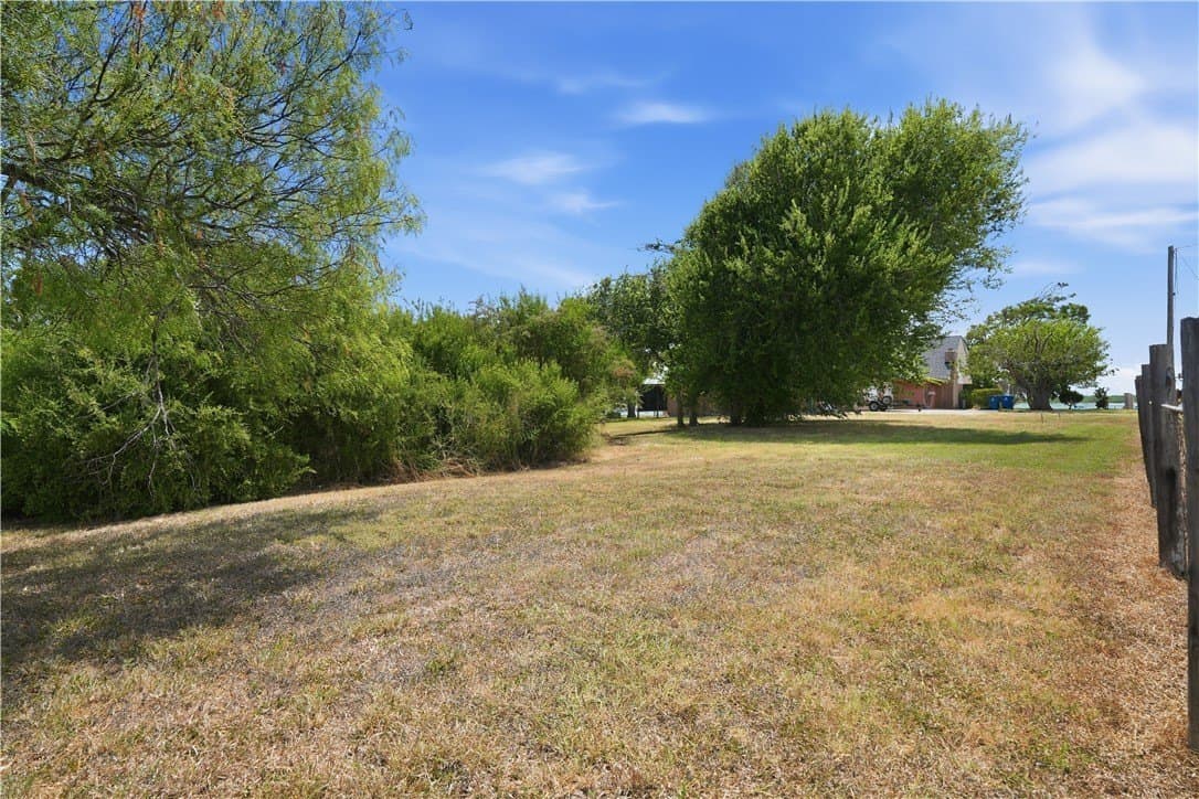 50,825 acres in San Patricio County - photo 33