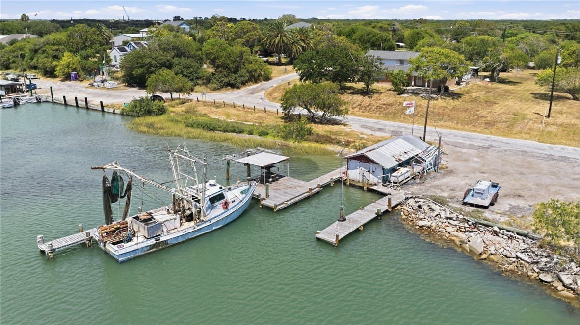 50,825 acres in San Patricio County - photo 36