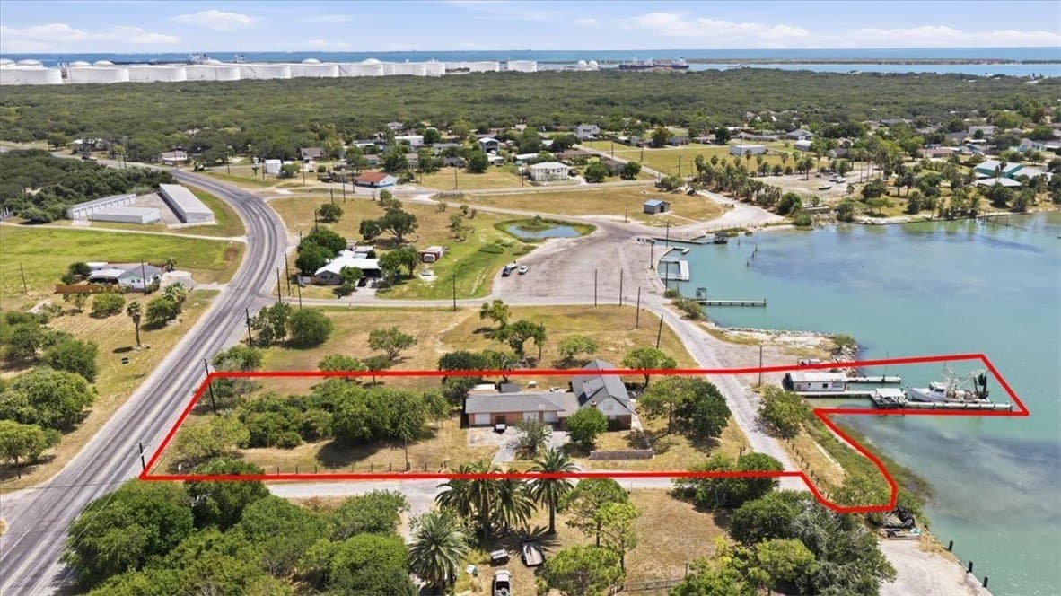 50,825 acres in San Patricio County - photo 42