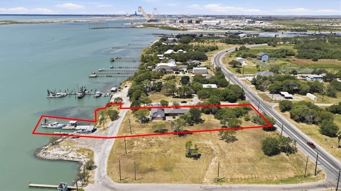 50,825 acres in San Patricio County - photo 41
