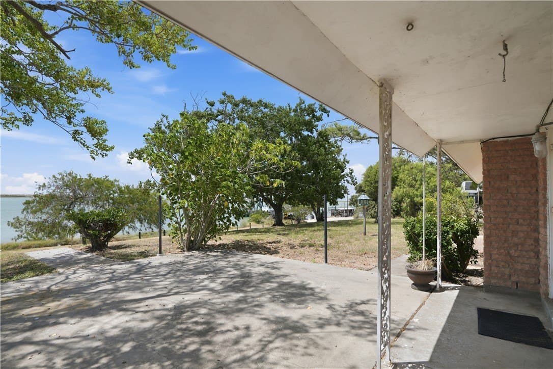 50,825 acres in San Patricio County - photo 10