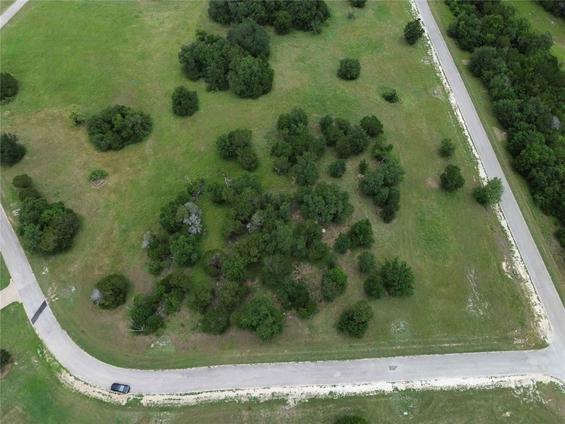 0.81 acres in Johnson County gallery image 2