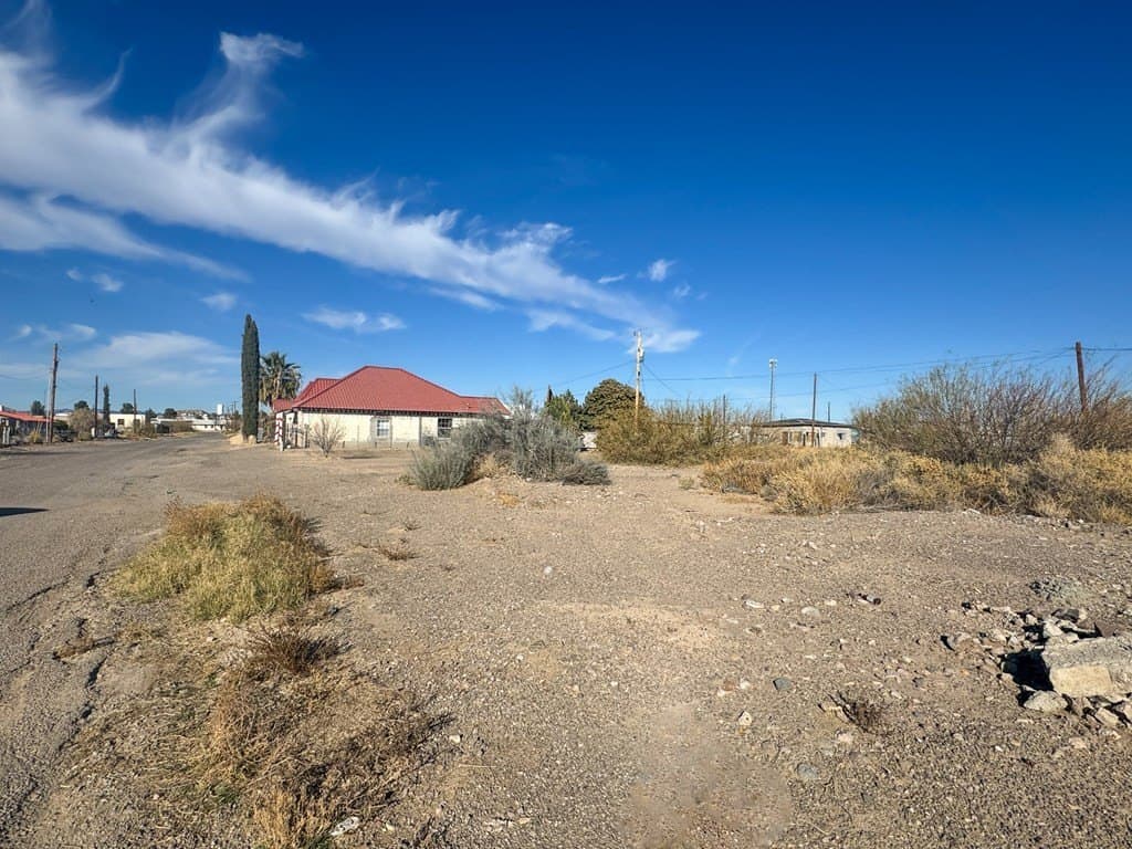 1.01 acres in Presidio County featured view