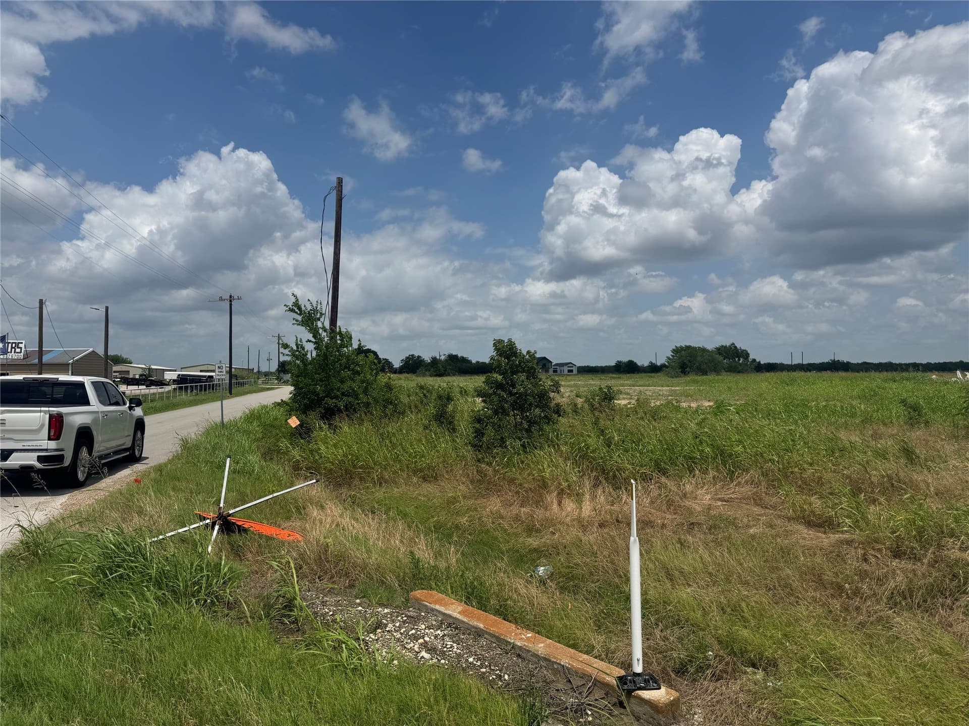 10 acres in Kaufman County - photo 6