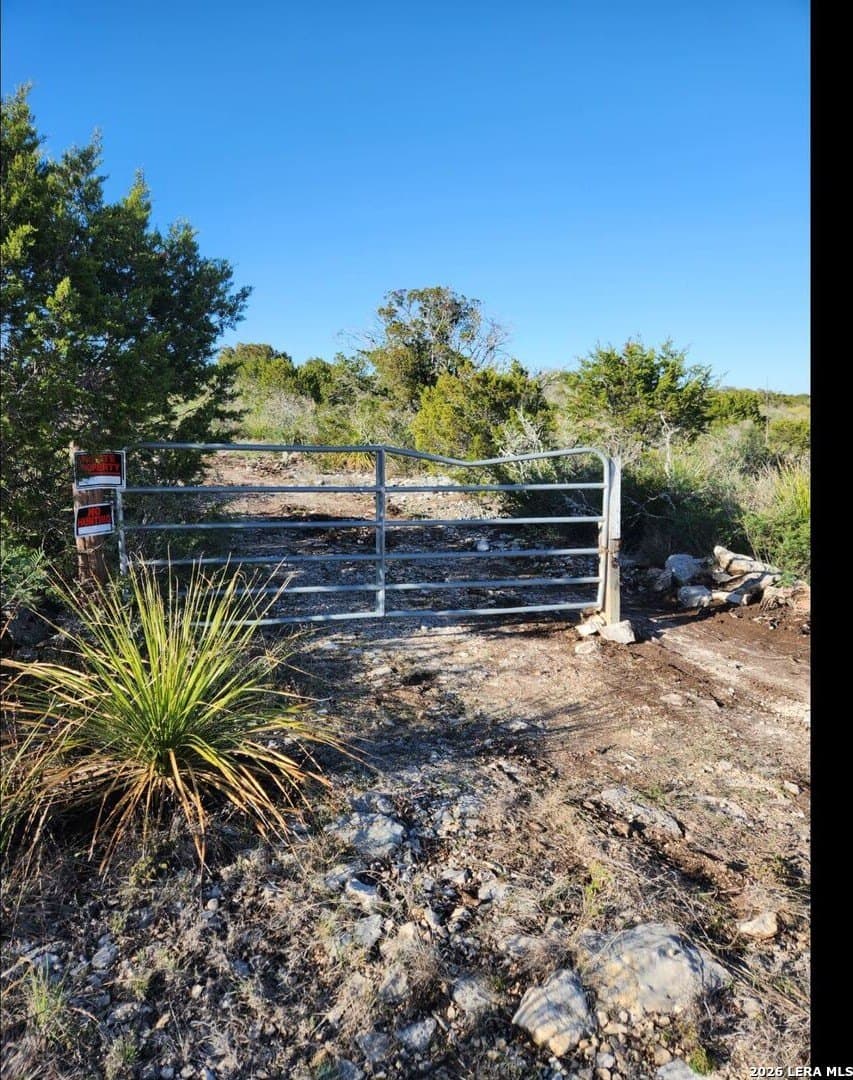 20.01 acres in Uvalde County - photo 12