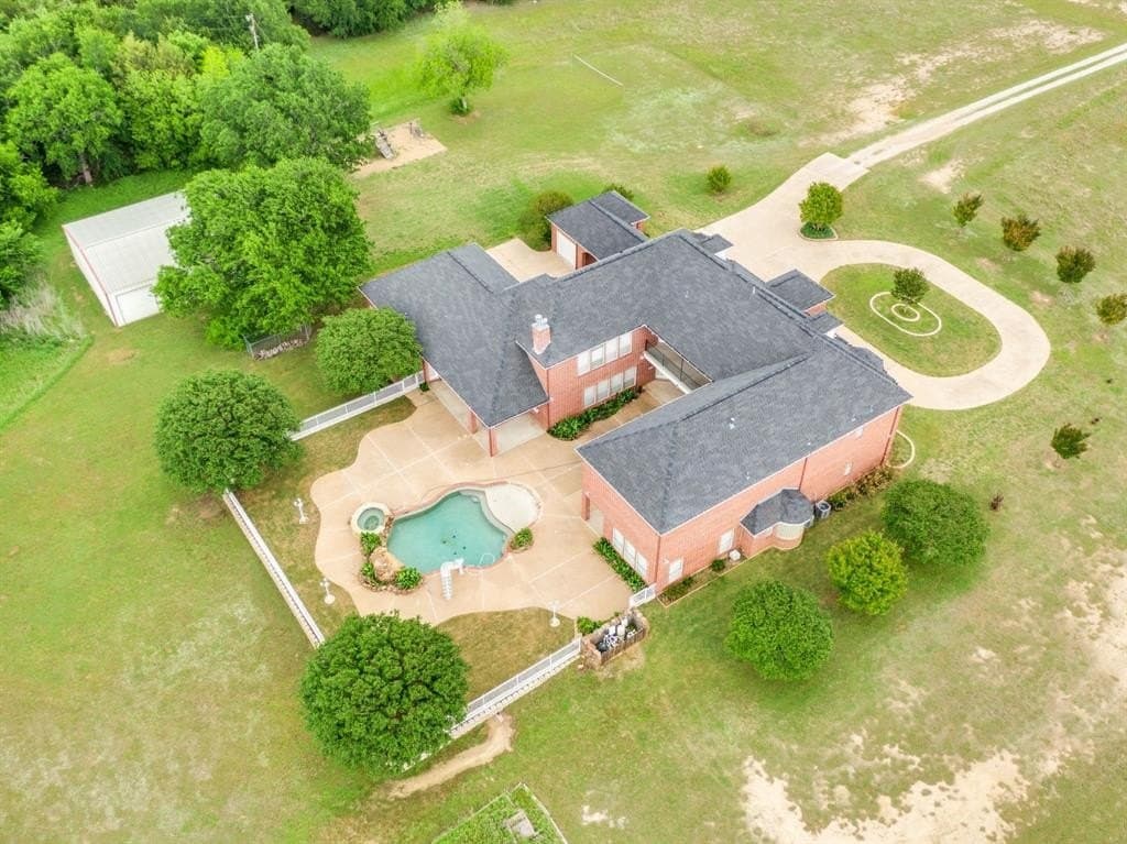 14 acres in Ellis County gallery image 4