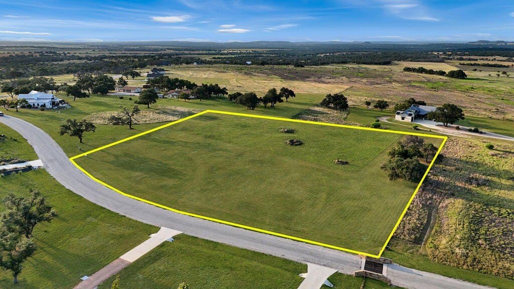 3.83 acres in Gillespie County - photo 5