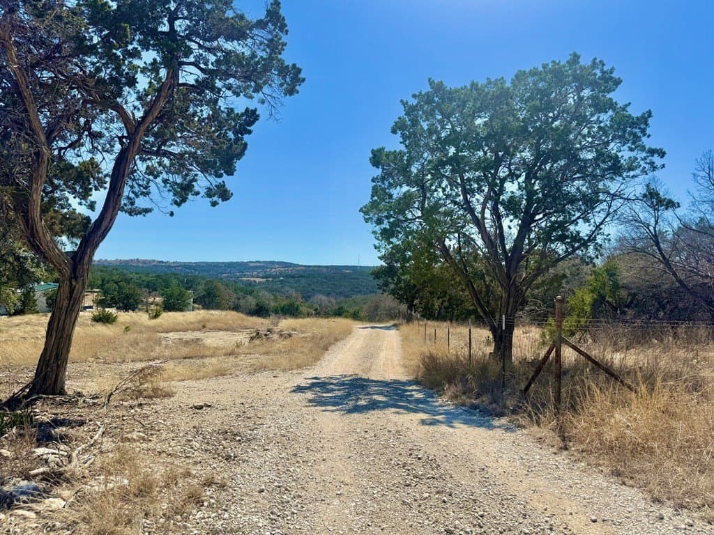 29.73 acres in Kerr County gallery image 4