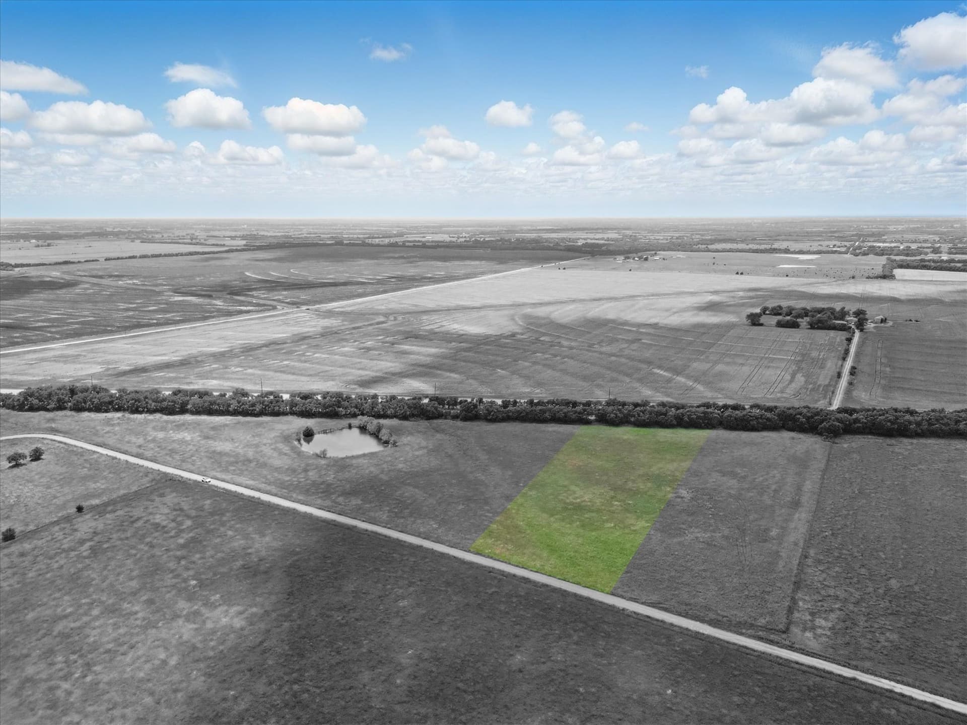 1.95 acres in Hunt County gallery image 2