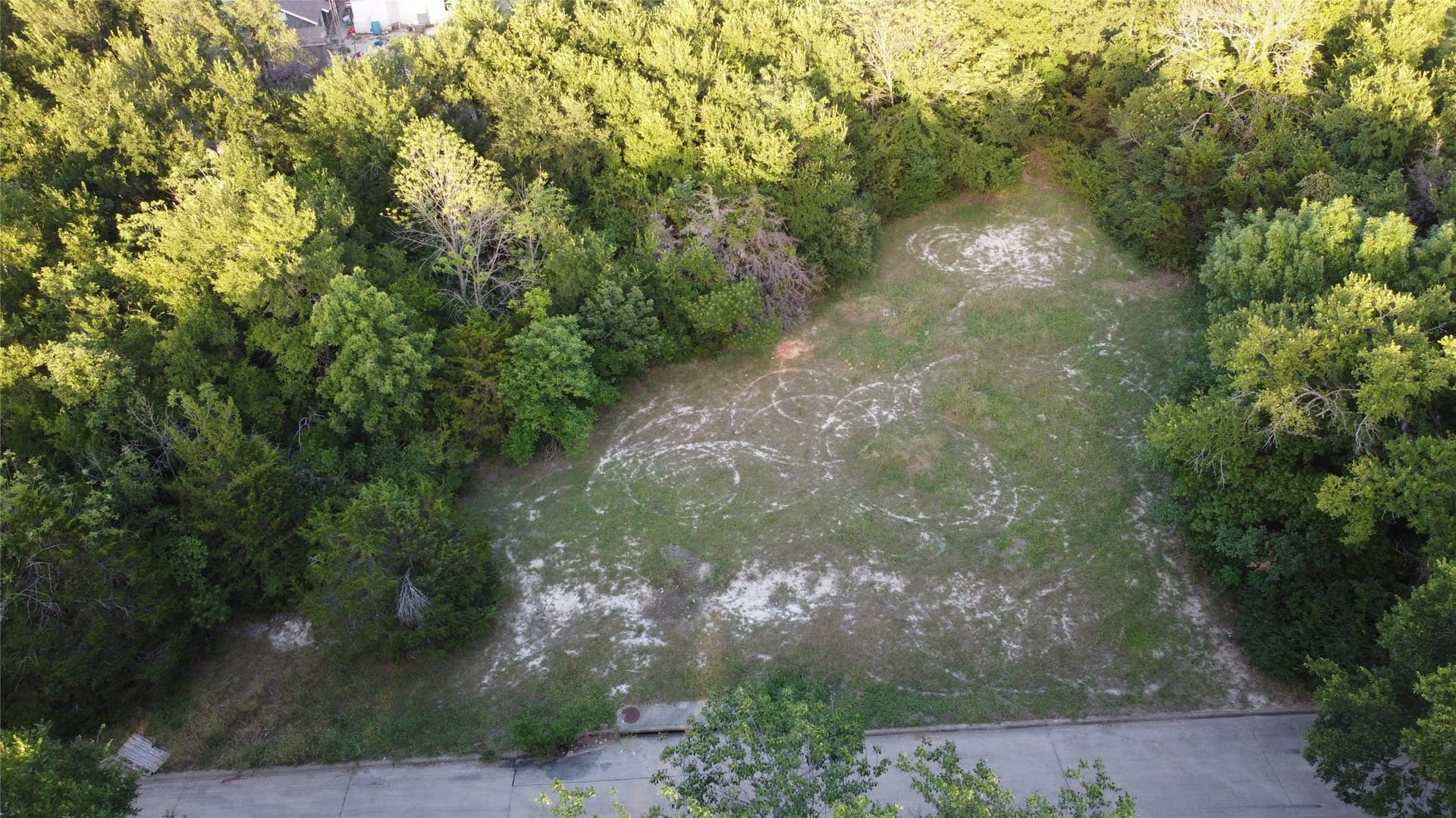 0.35 acres in Dallas County gallery image 4