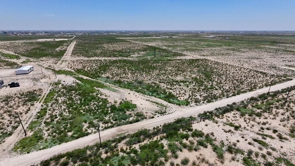1 acres in Ector County