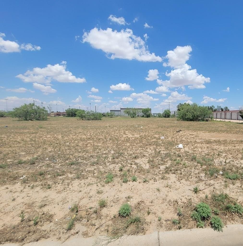1.51 acres in Midland County gallery image 2