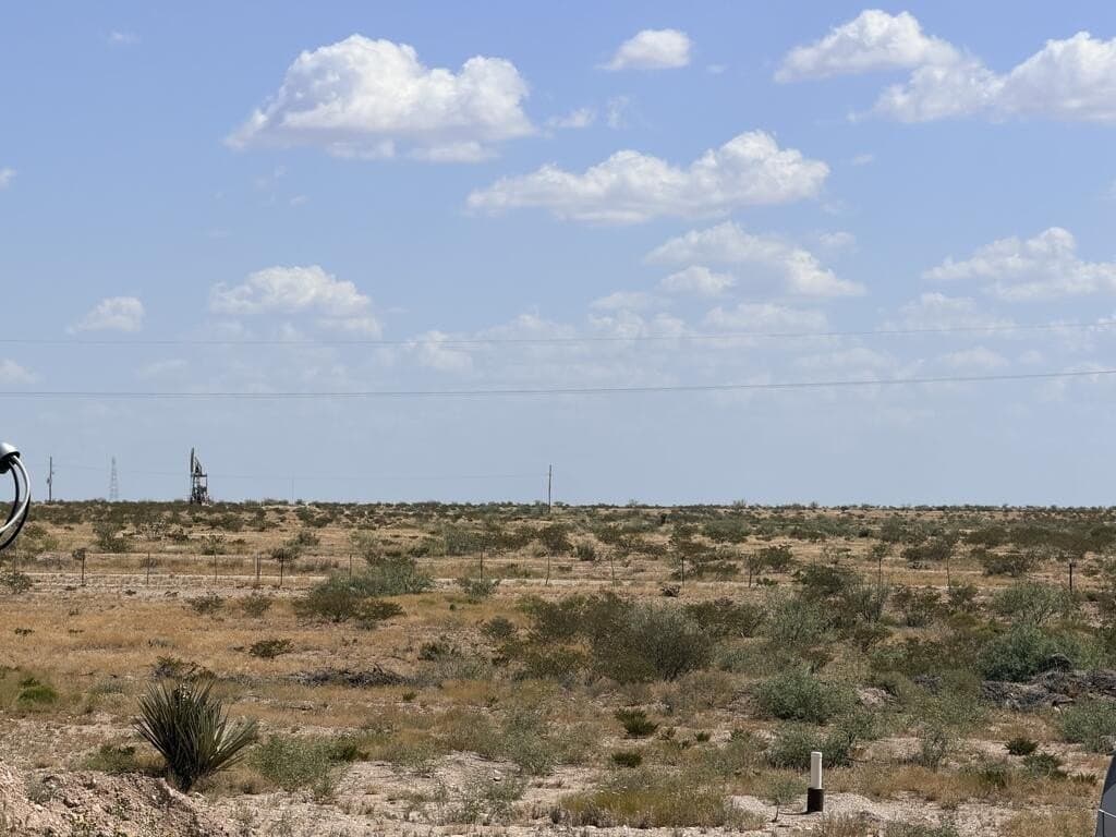 2 acres in Crane County - photo 4