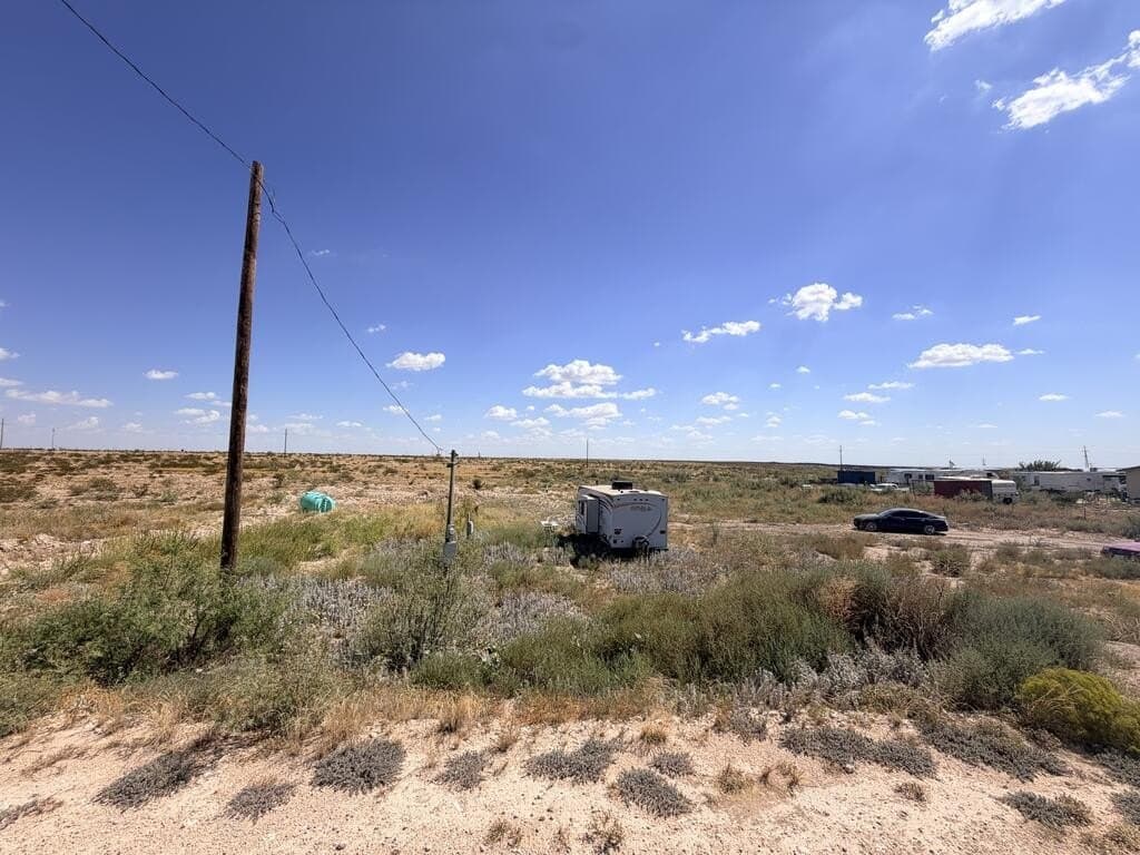 2 acres in Crane County