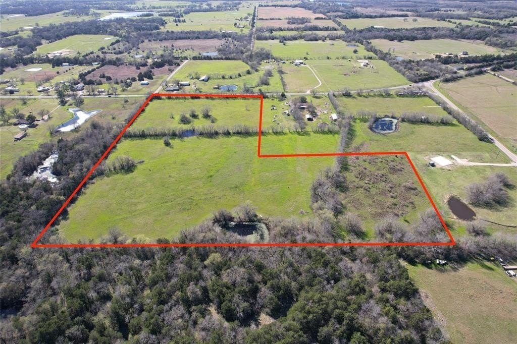 23 acres in Hopkins County