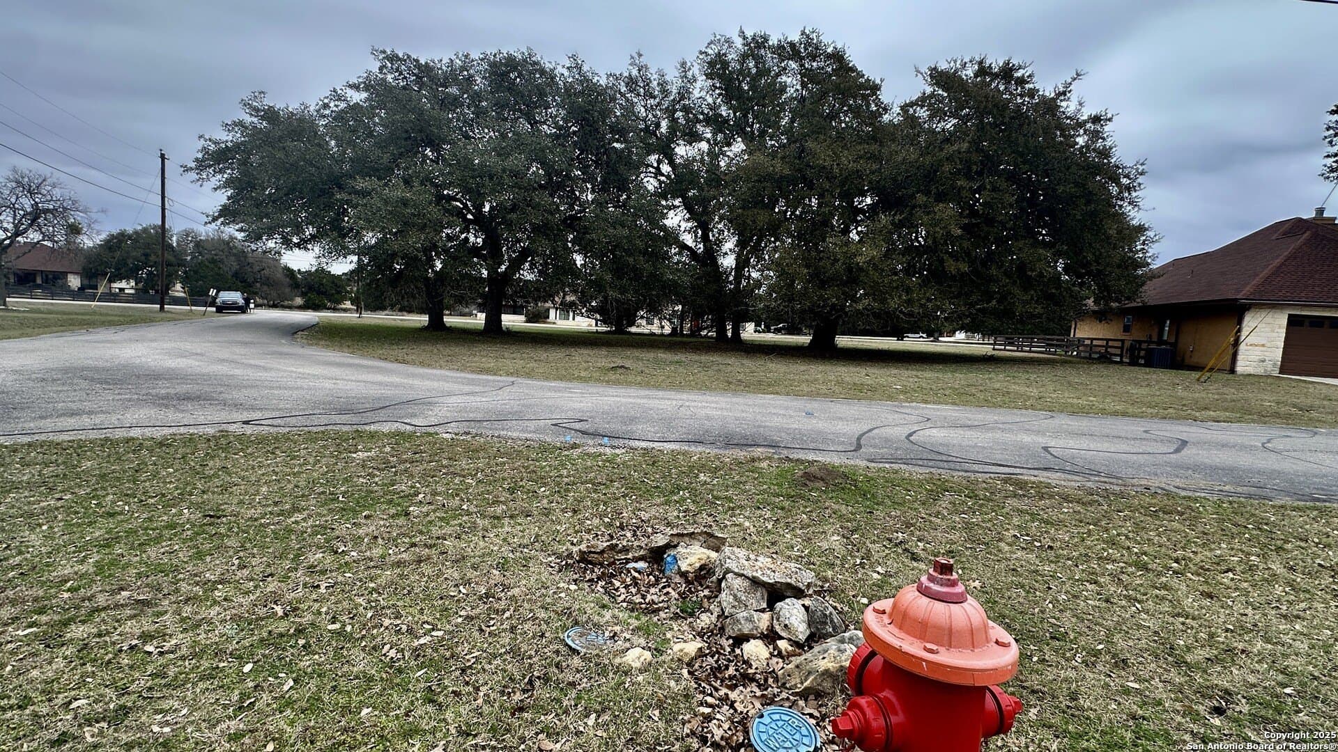 0.28 acres in Bandera County gallery image 4