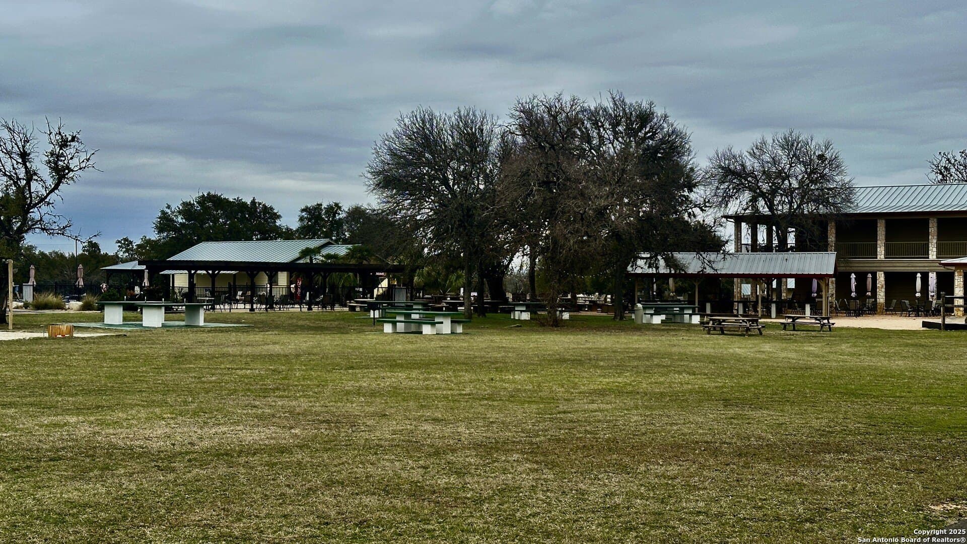 0.28 acres in Bandera County - photo 10