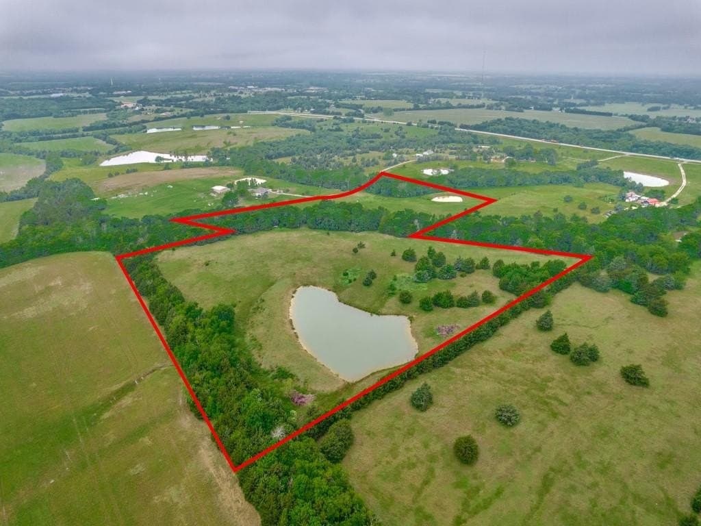 16.85 acres in Collin County gallery image 3