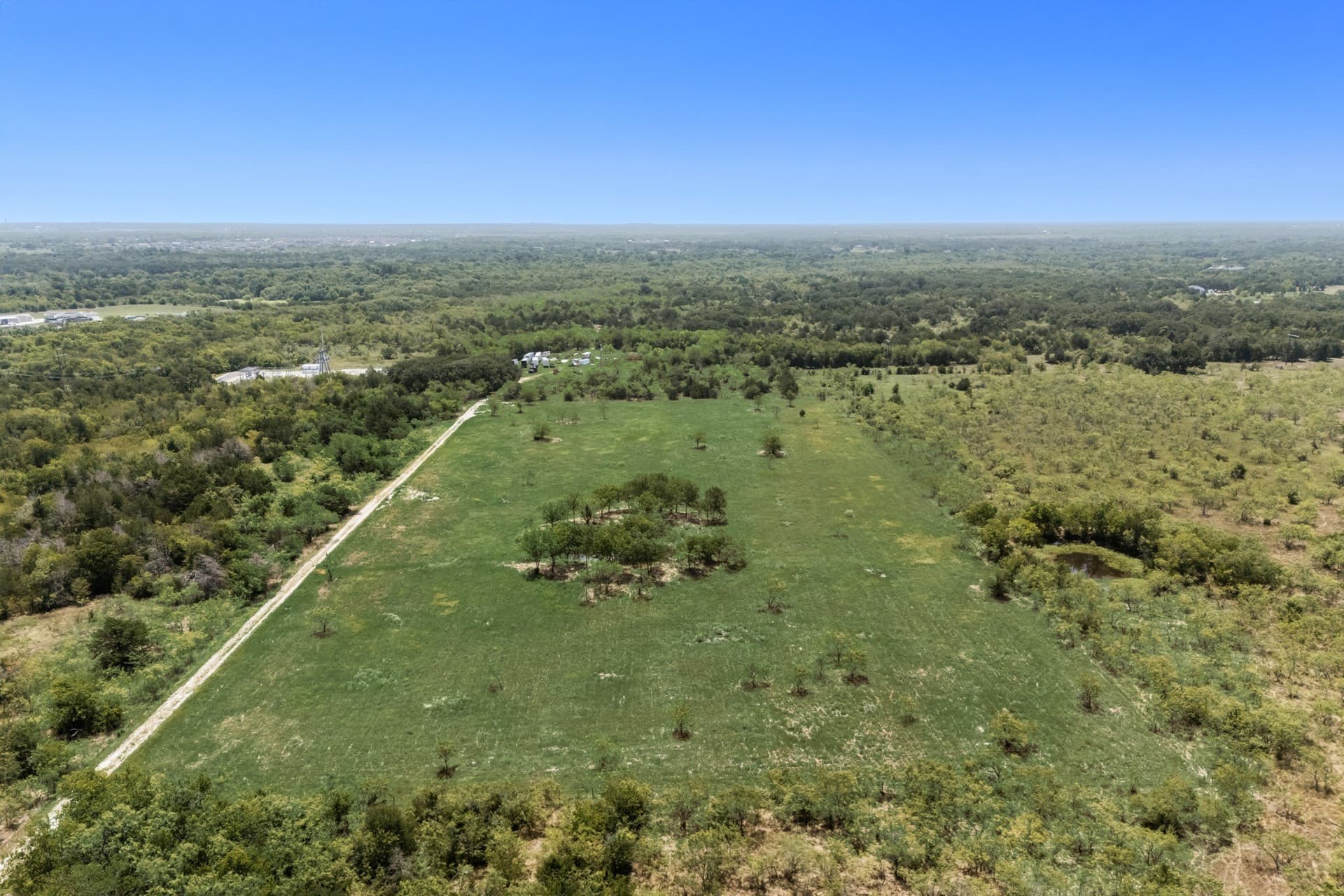 10 acres in Kaufman County gallery image 4