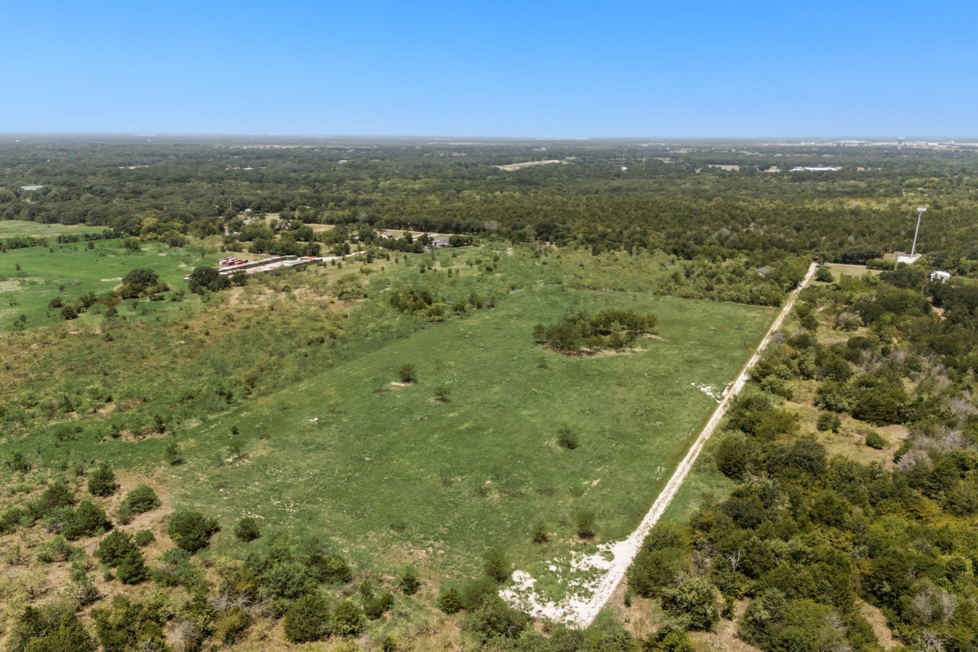 10 acres in Kaufman County - photo 7