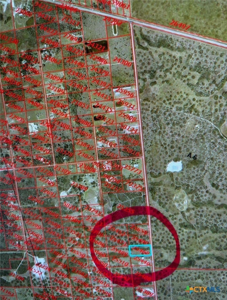 5 acres in Calhoun County