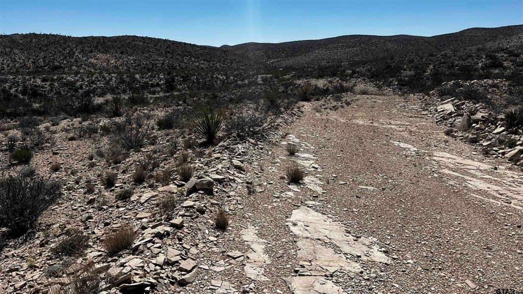 20 acres in Brewster County - photo 10