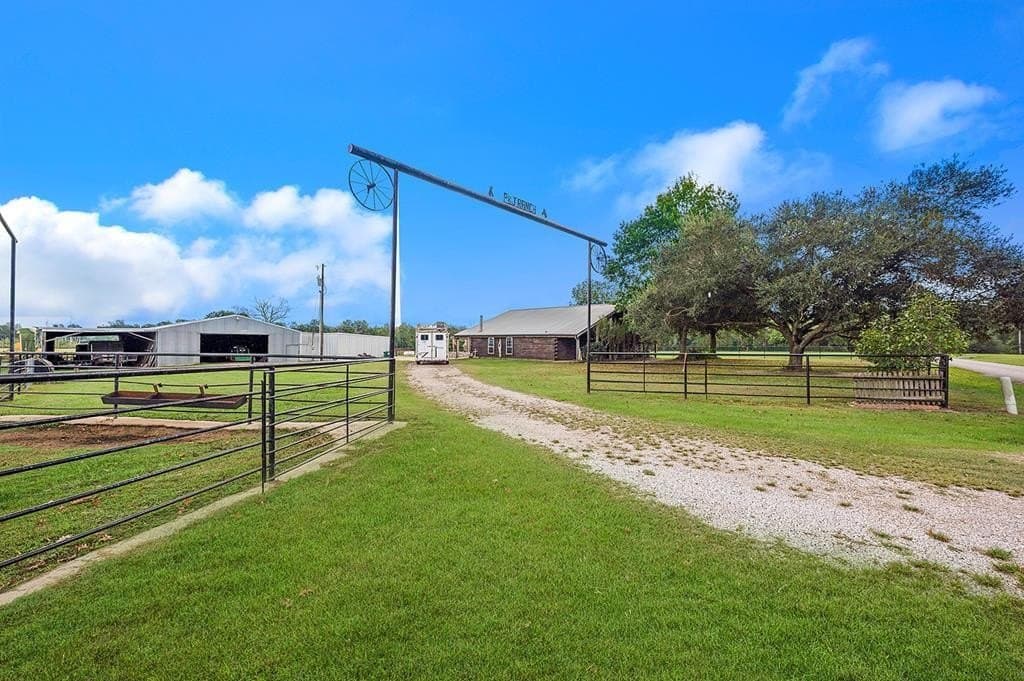 32.7 acres in Texas County gallery image 2
