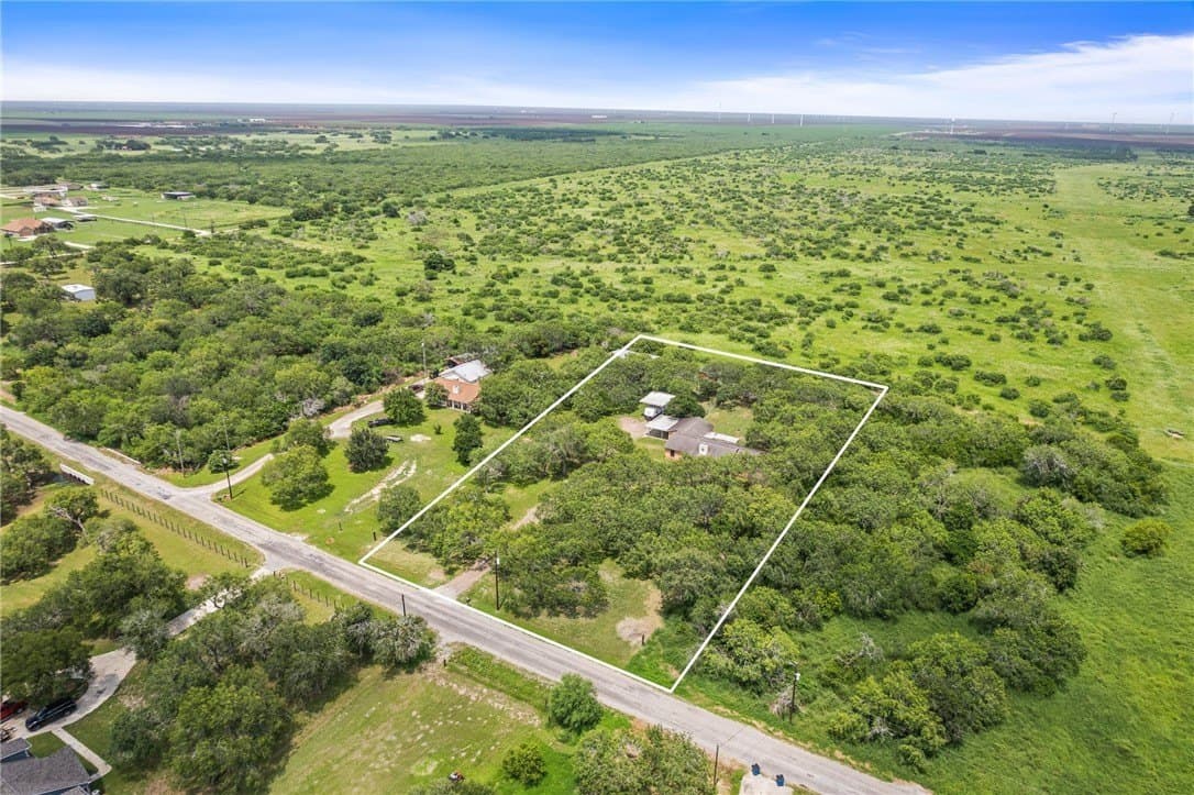 65,340 acres in San Patricio County - photo 26