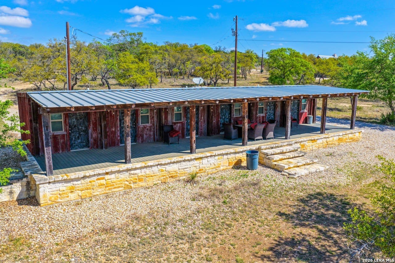 620 acres in Bandera County - photo 16