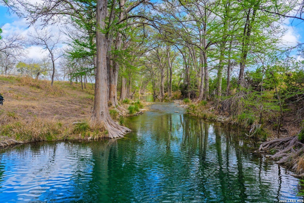 620 acres in Bandera County - photo 34