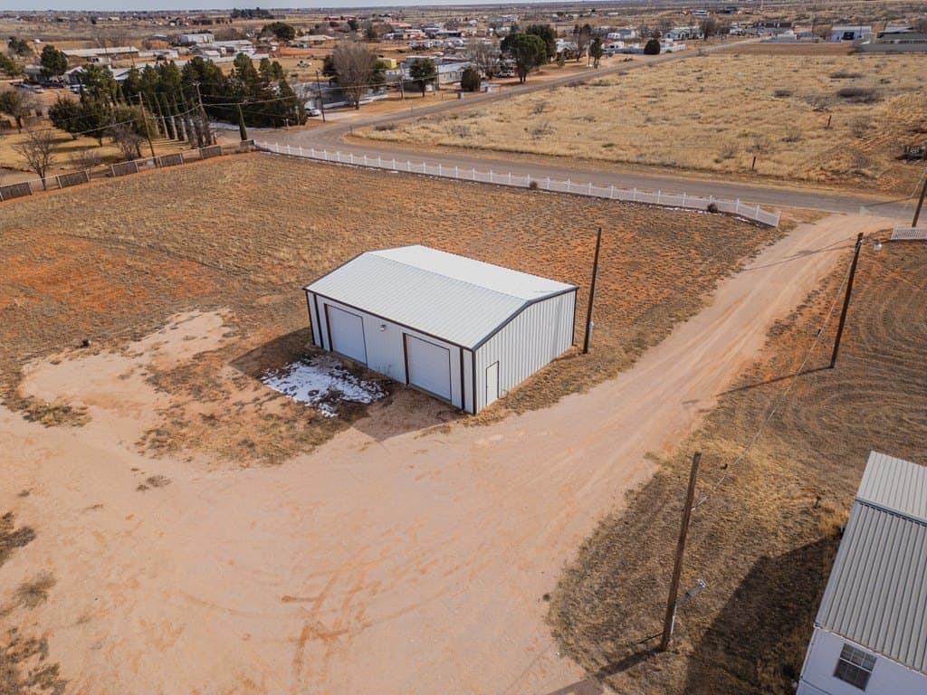 10 acres in Andrews County - photo 4