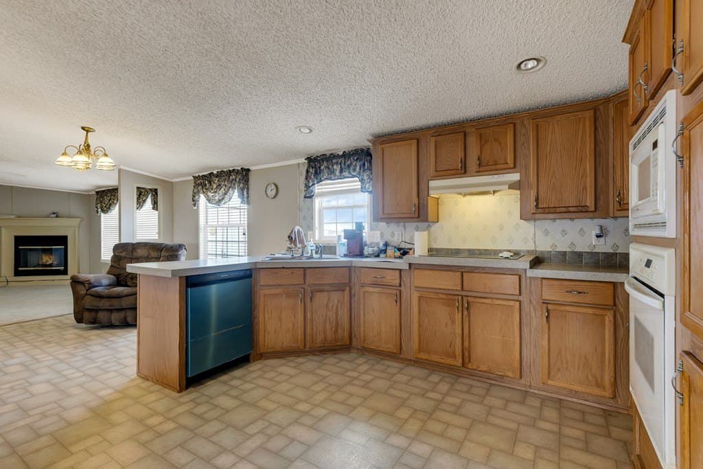 10 acres in Andrews County - photo 14