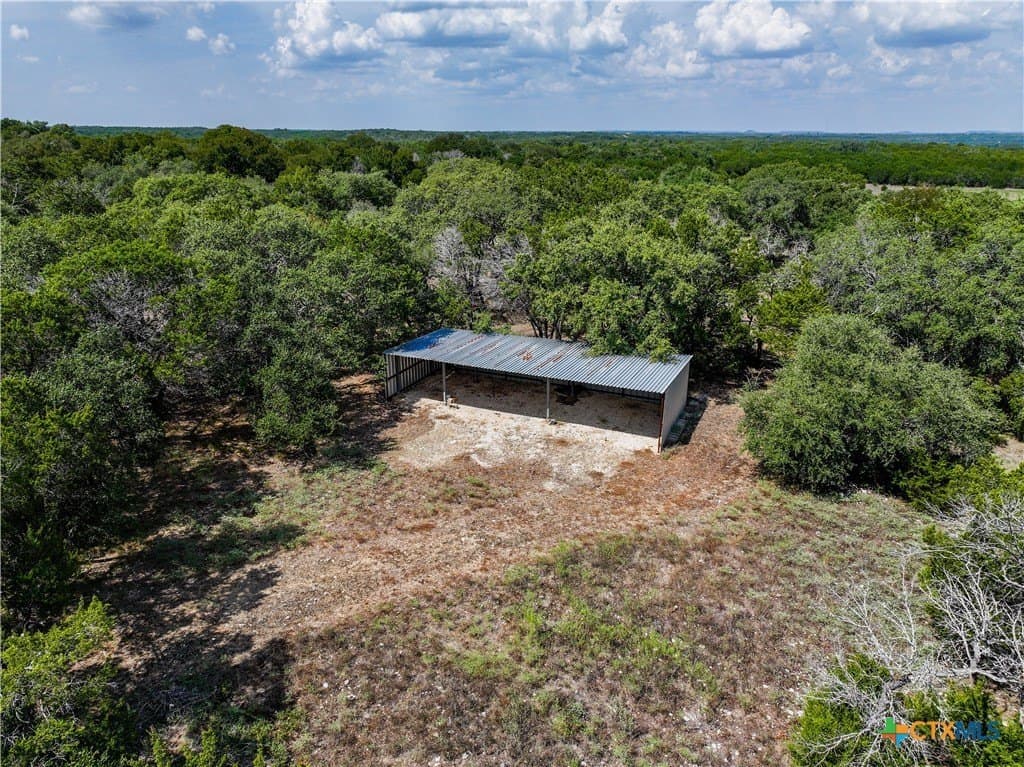 10 acres in Williamson County - photo 4
