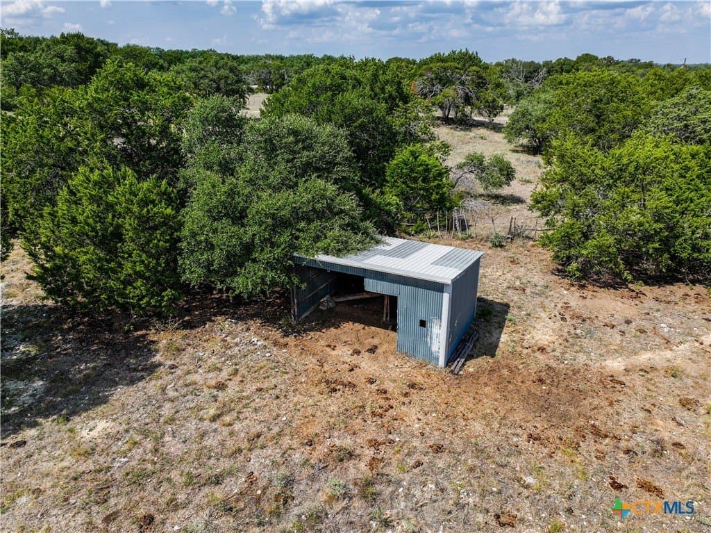 10 acres in Williamson County - photo 6