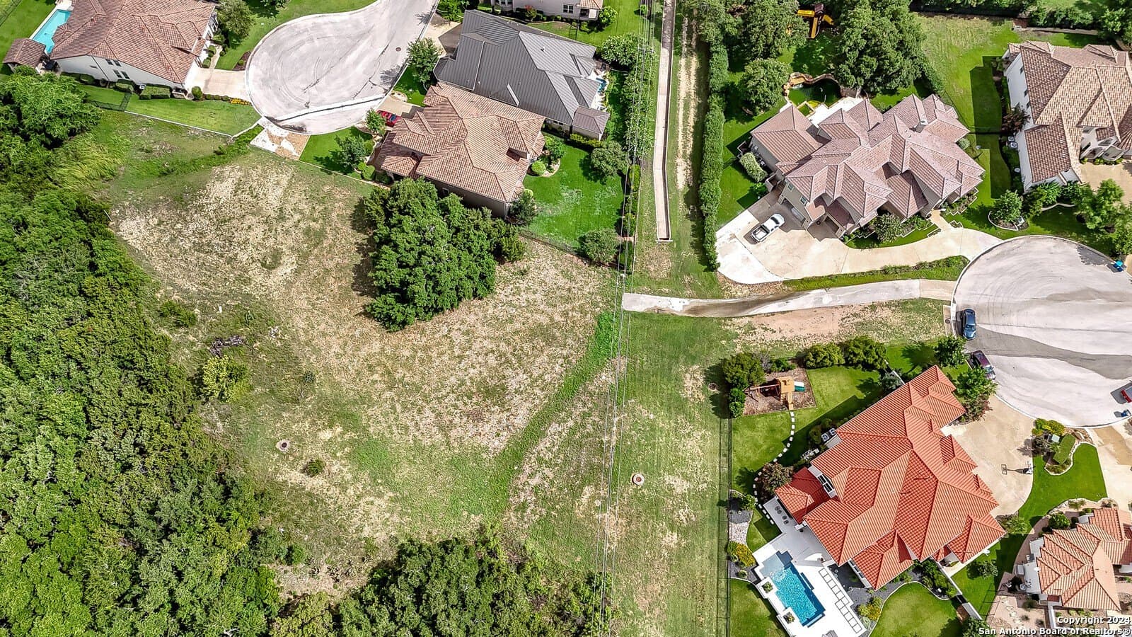 0.99 acres in Bexar County - photo 4