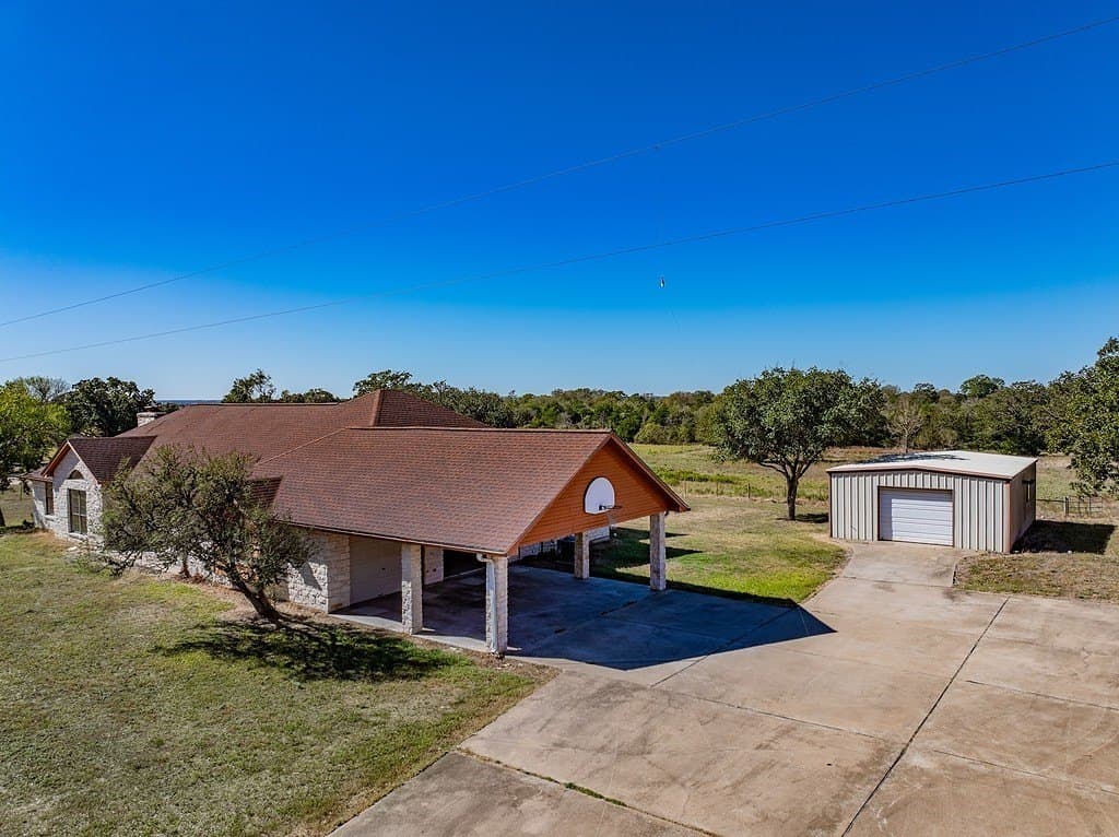 3.01 acres in Fayette County gallery image 3