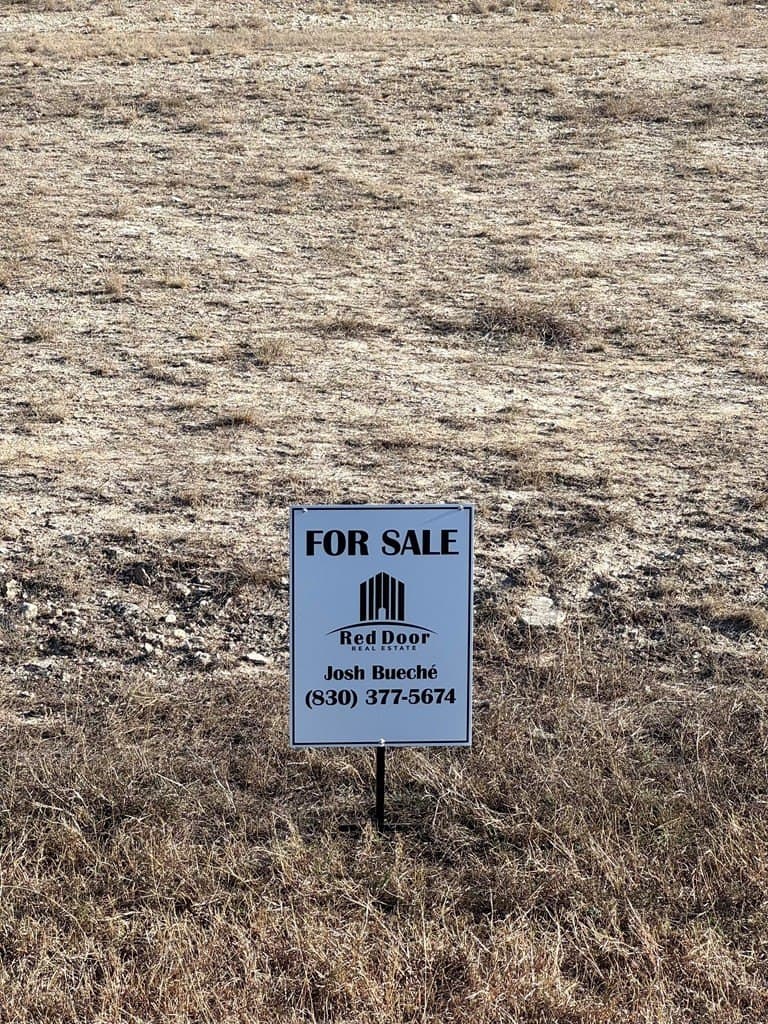 1.45 acres in Kerr County gallery image 4