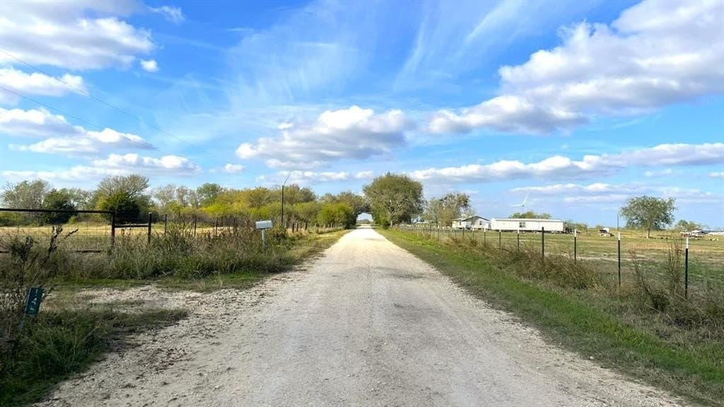 5 acres in Hill County