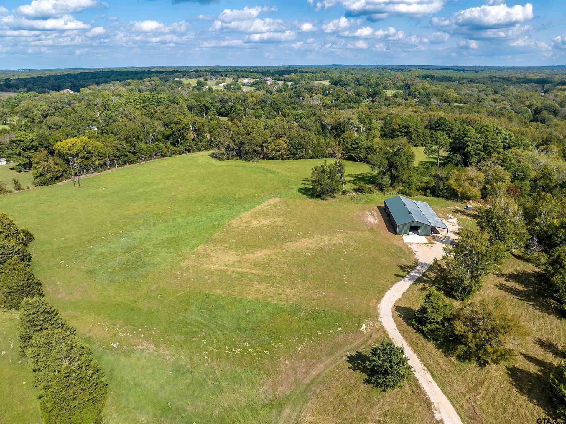 33.76 acres in Smith County featured view