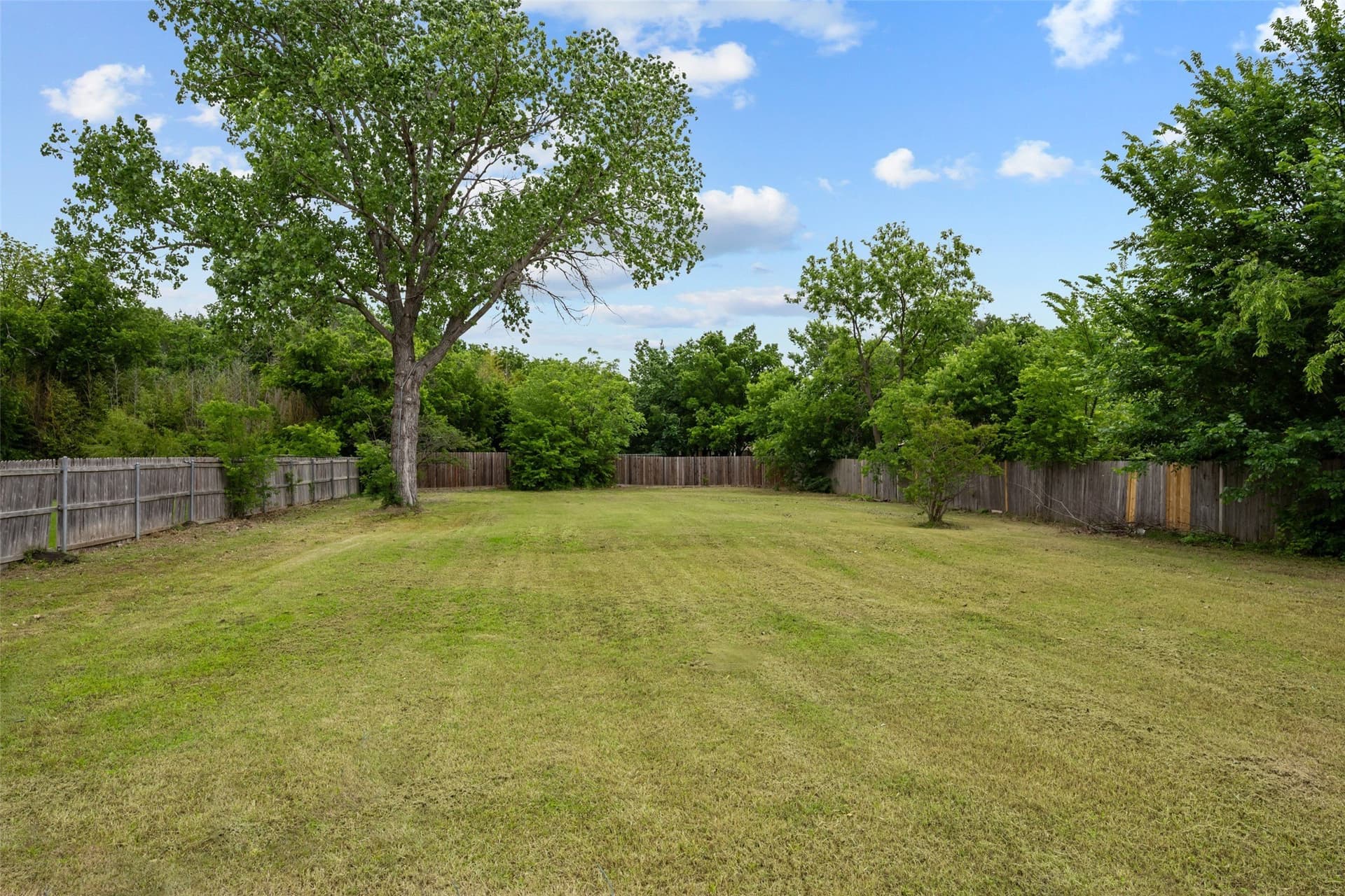 0.39 acres in Tarrant County - photo 12