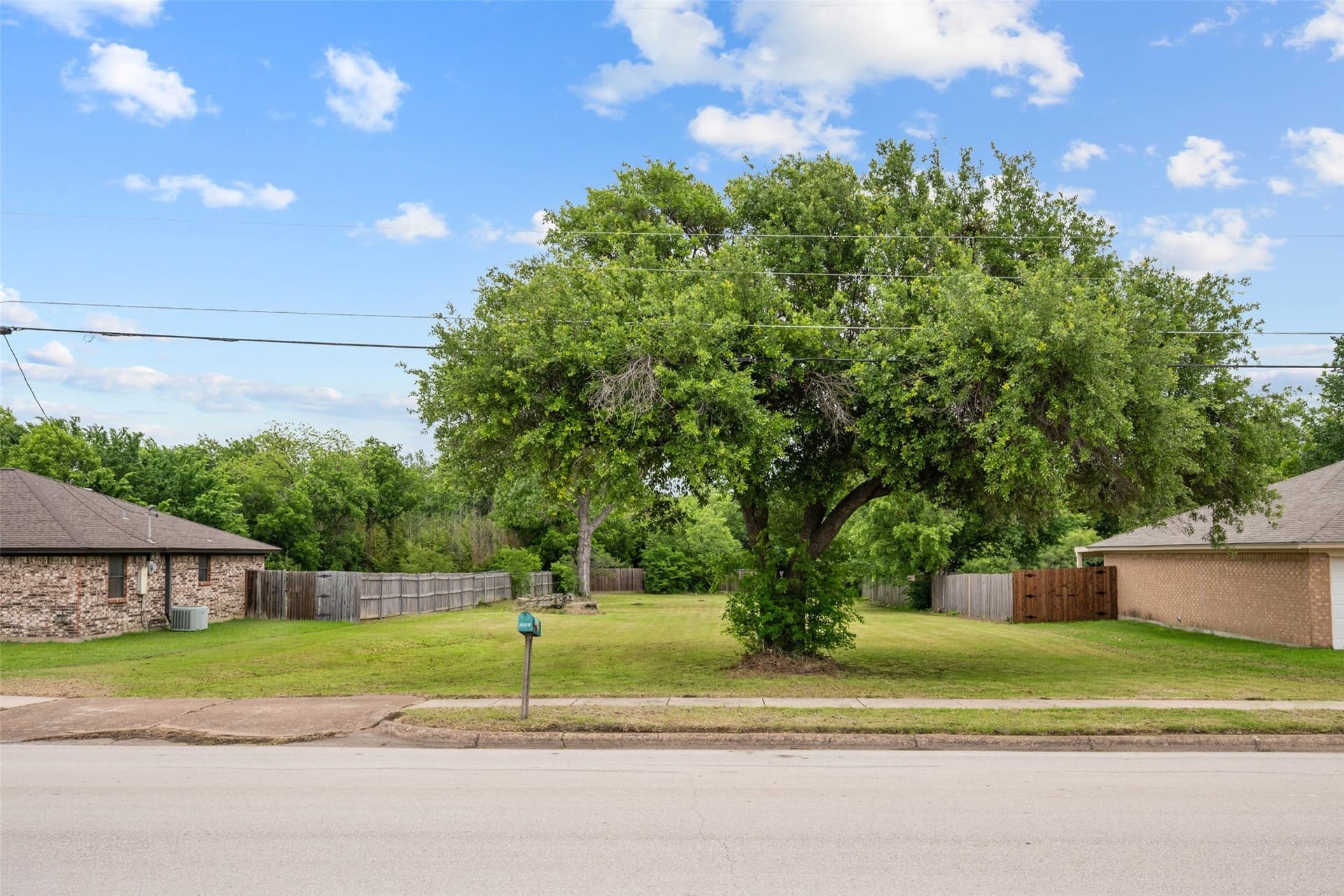 0.39 acres in Tarrant County - photo 6