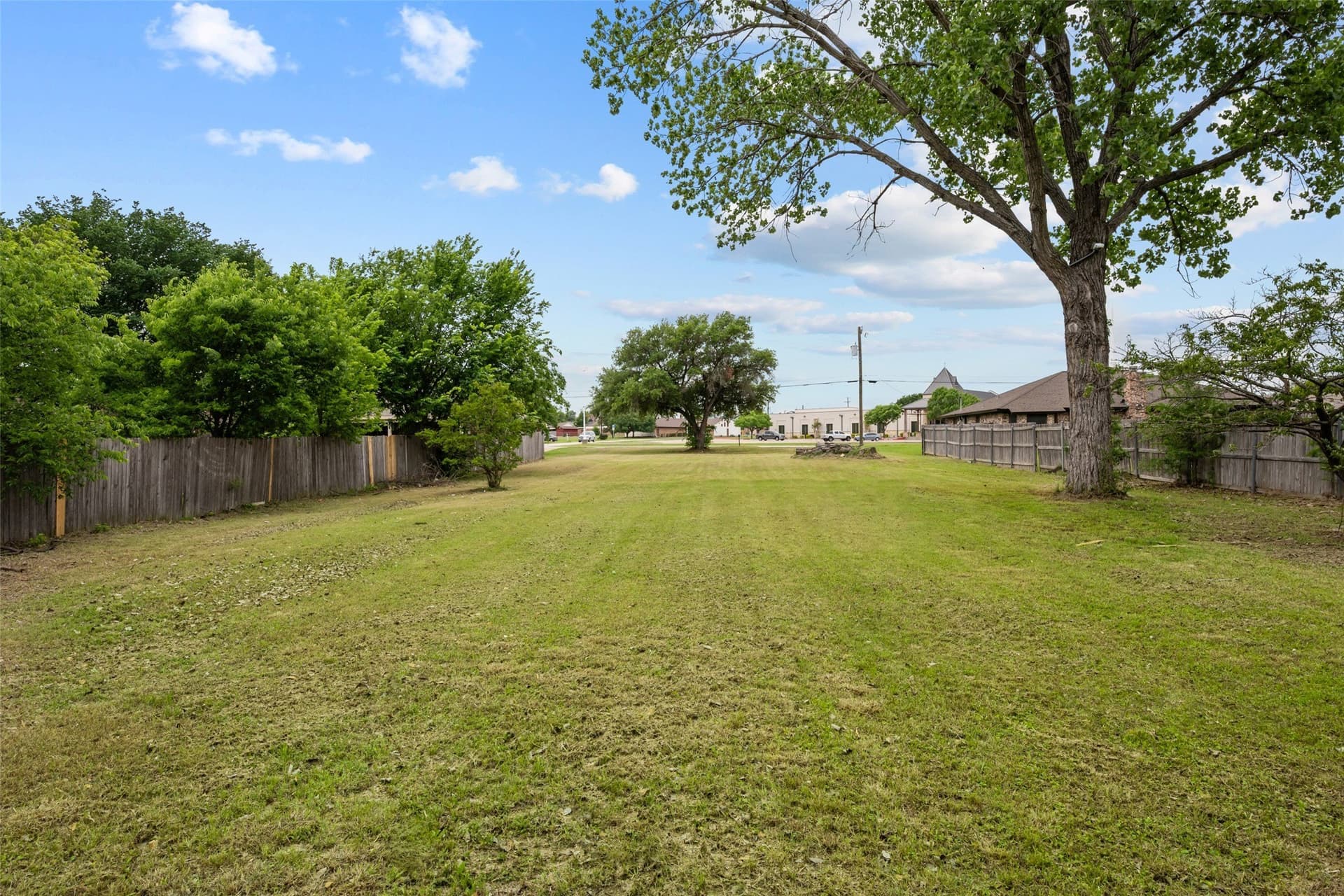 0.39 acres in Tarrant County - photo 13