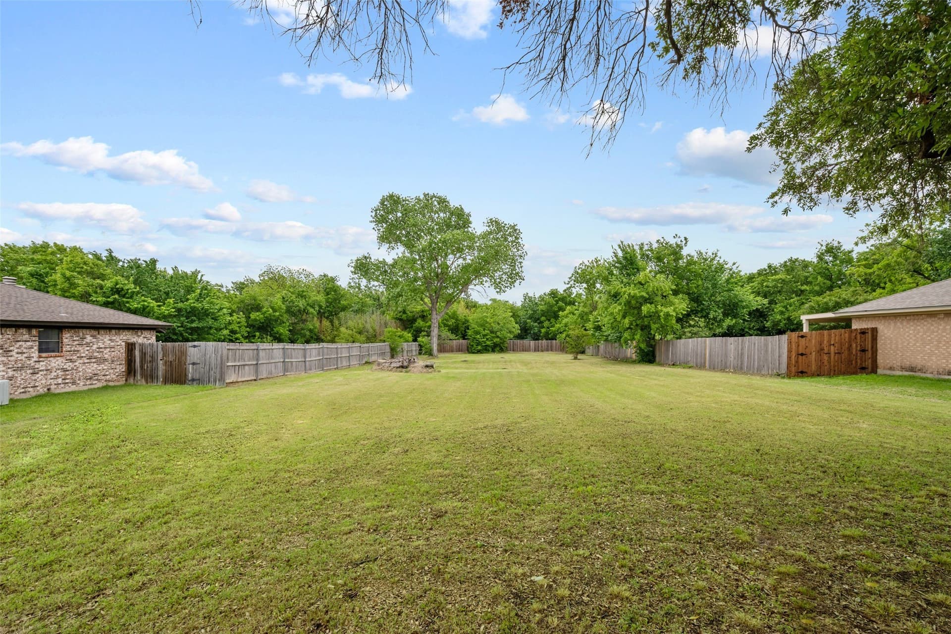 0.39 acres in Tarrant County - photo 10