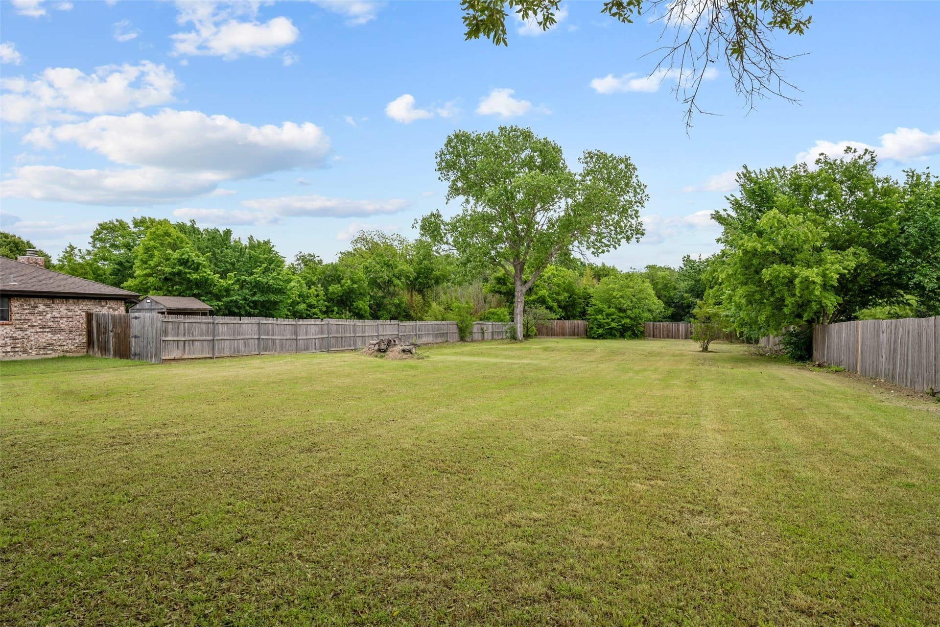 0.39 acres in Tarrant County - photo 11