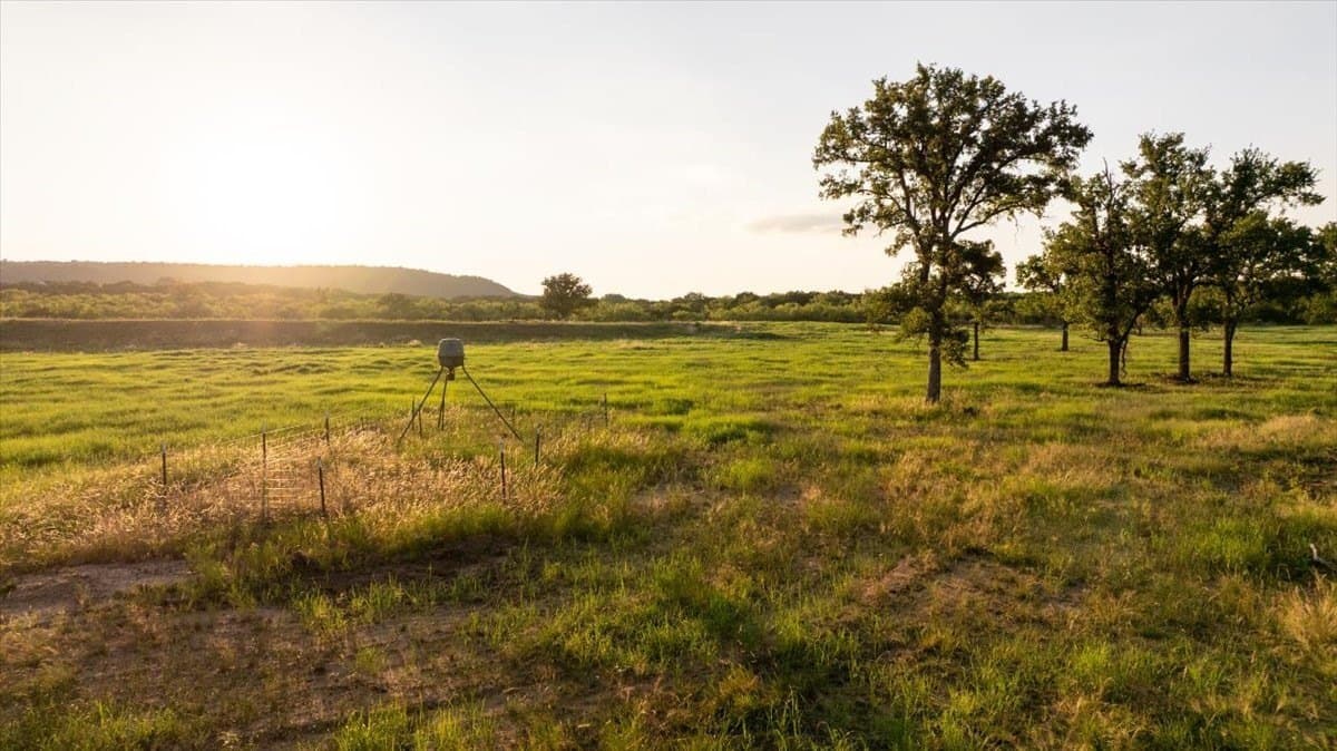 36.58 acres in Eastland County - photo 13