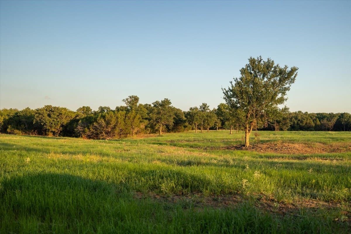 36.58 acres in Eastland County - photo 32