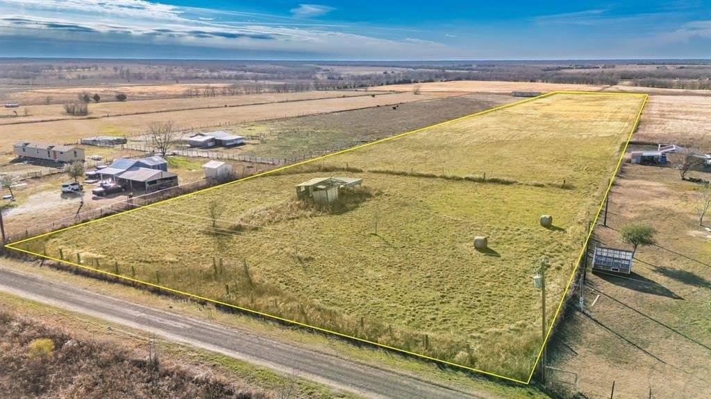 9.3 acres in Delta County