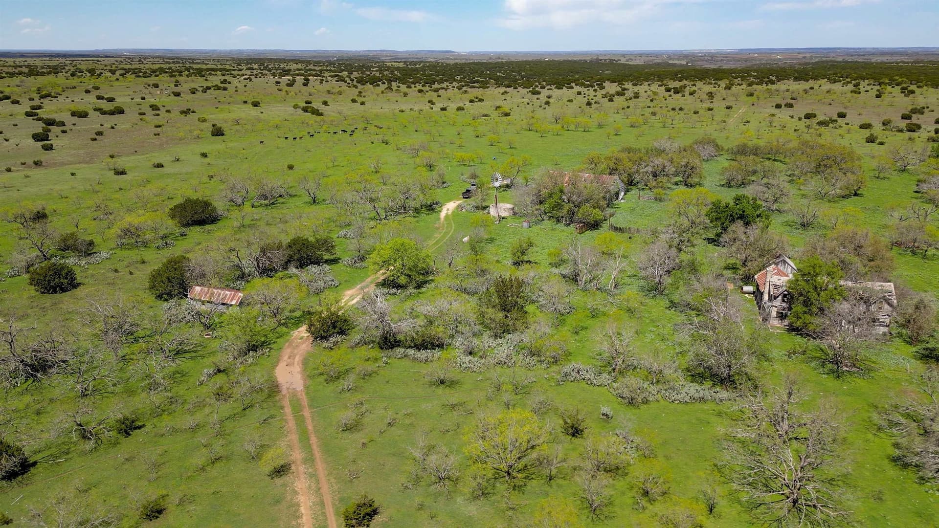 686.04 acres in Lampasas County - photo 6