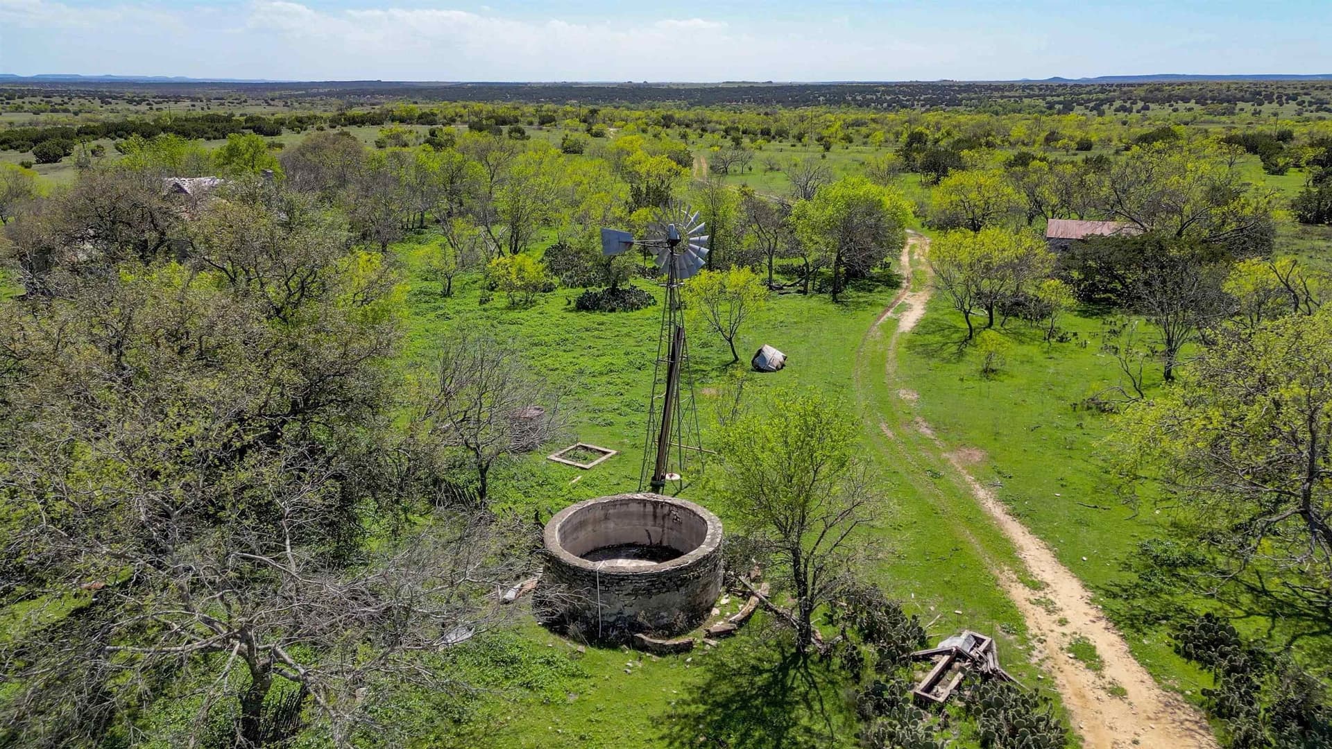 686.04 acres in Lampasas County - photo 11