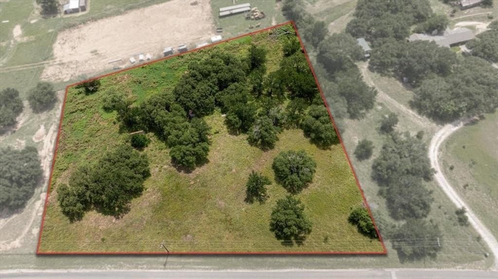 2.92 acres in Somervell County
